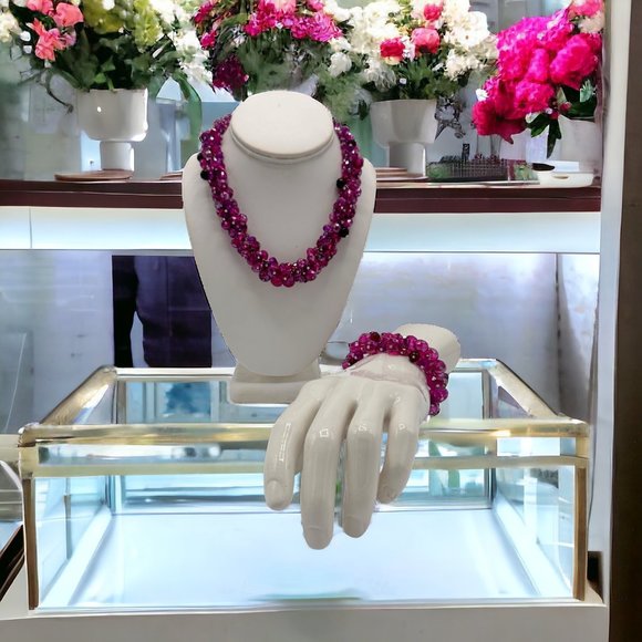 White House Black Market Cluster Beaded Pink Purple Necklace and Bracelet Set - Picture 1 of 5